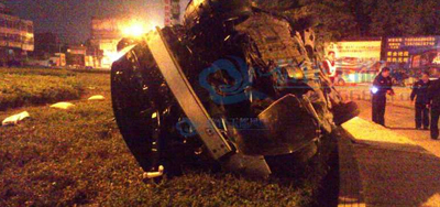 �����ϻ���������ͨ�¹� С��ײ�ϻ�̳����һ������